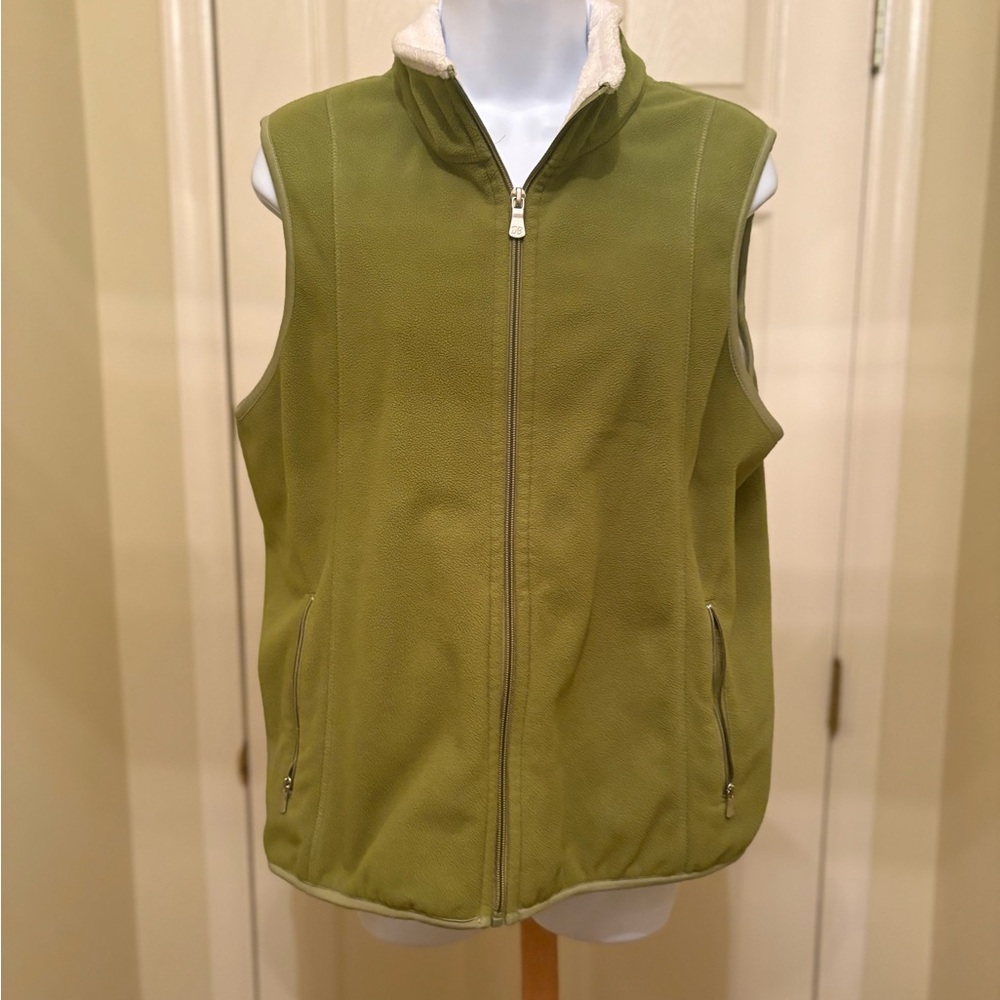 DAVID BROOKS Woman’s Avocado Green Fleece Vest with Plush White Lining, Size: L